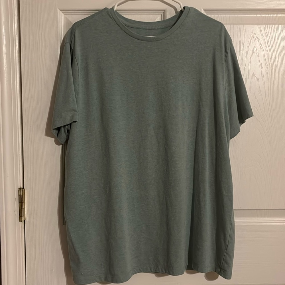 Goodfellow Tshirt